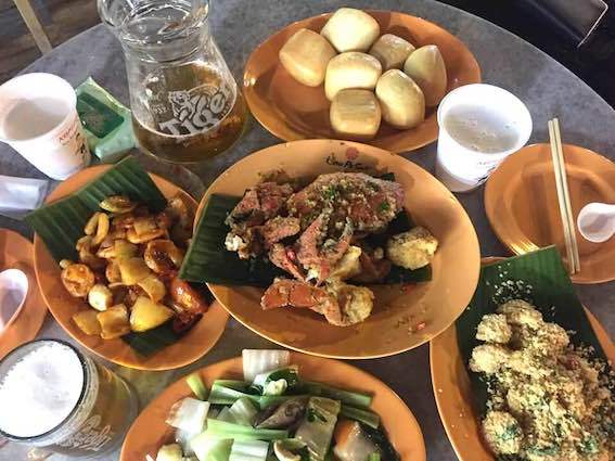 best-singaporean-food-at-lau-pau-sat